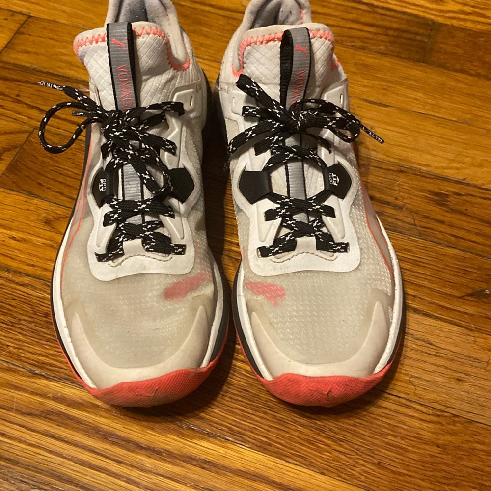 Women’s sneakers